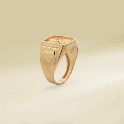 18K Yellow Gold Dragon Signet Design Gents' Ring - Image 3