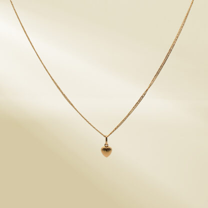 18K Yellow Gold Curb Chain Necklace with Flower Bud - Image 4