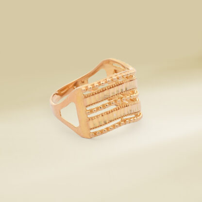 18K Yellow Gold Irregular Geometric Design Ladies' Ring - Image 2