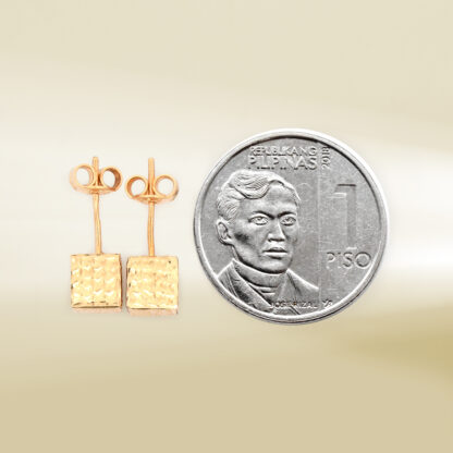 18K Yellow Gold Box Design Earrings - Image 2