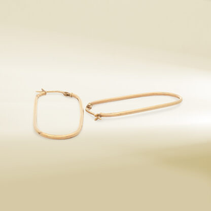 18K Yellow Gold Oval Shape Hoop Earrings - Image 3