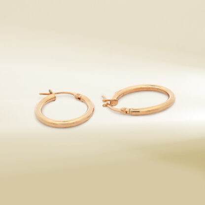18K Yellow Gold Oval Hoop Earrings - Image 3