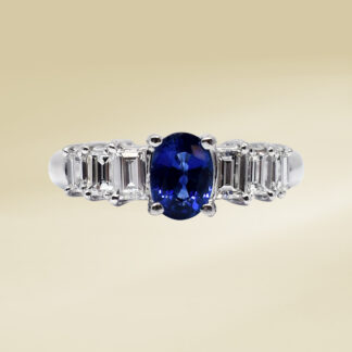 Ladies' Ring Platinum with Accented Diamonds