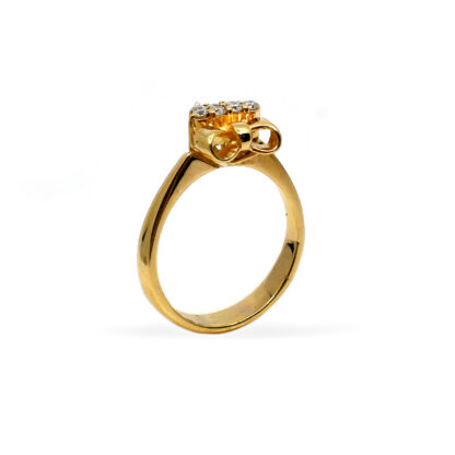 14K Yellow Gold Ladies' Ring with Round Cut, Cluster Diamonds - Image 3