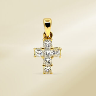 18K Yellow Gold with Princess Cut Diamonds Pendant
