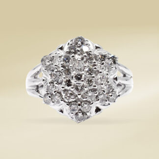 Ladies' Ring Platinum with Round Cut, Cluster Diamonds