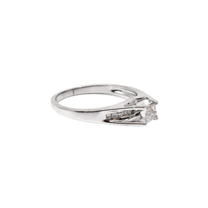14K White Gold Ladies' Ring with Princess Cut and Round Cut, Bar Diamonds - Image 2