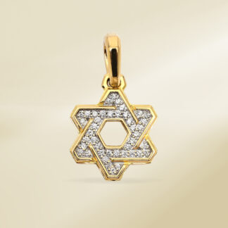 18K Yellow Gold with Round Cut, Cluster Diamonds Pendant