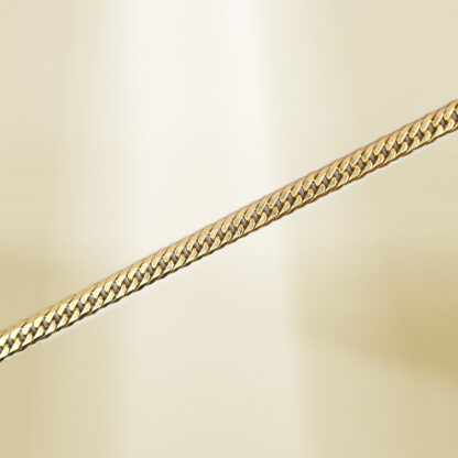 18K Yellow Gold Curb Chain Bracelet - Image 3