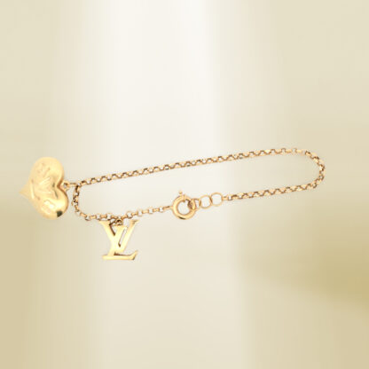 18K Yellow Gold Rolo Chain with Heart and Brand-inspired Charm Bracelet - Image 3