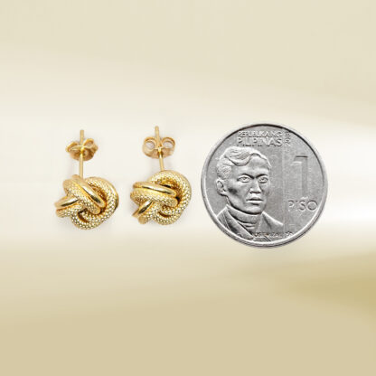 18K Yellow Gold Knot Design Earrings - Image 2