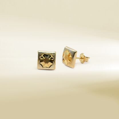 18K Yellow Gold Earrings - Image 3