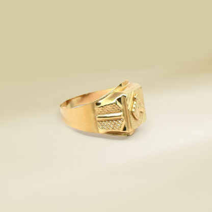 18K Yellow Gold Horse Design Gents' Ring - Image 2