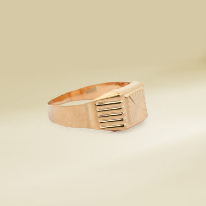 18K Yellow Gold Signet Design Gents' Ring - Image 2