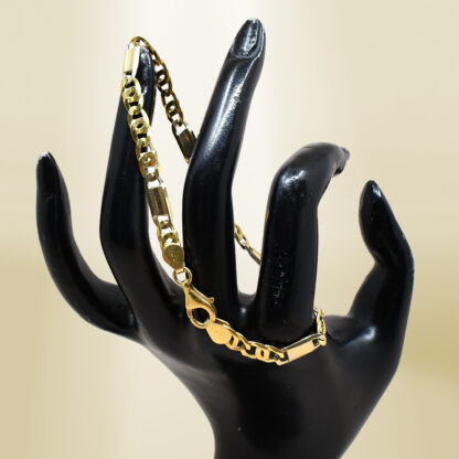 18K Yellow Gold Figaro Chain Bracelet - Image 4