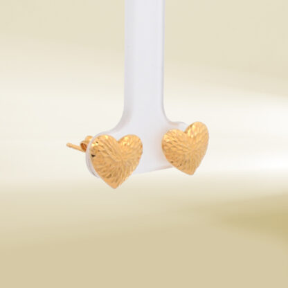 18K Yellow Gold Heart Design Earrings - Image 4