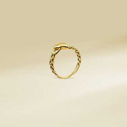18K Yellow Gold Heart Design Ladies' Ring - Image 3
