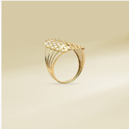 18K Yellow Gold Ladies' Ring - Image 3