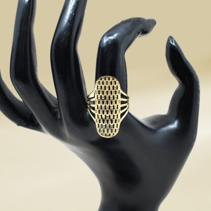 18K Yellow Gold Ladies' Ring - Image 4