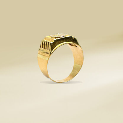 18K Yellow Gold Horse Design Gents' Ring - Image 3