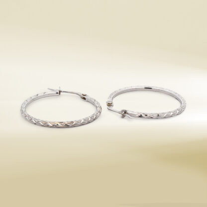 14K White Gold Textured Hoop Earrings - Image 3