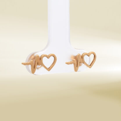 18K Yellow Gold Heart Design Earrings - Image 4