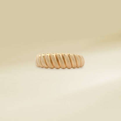 18K Yellow Gold Croissant Design Ladies' Ring