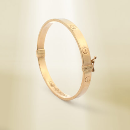 18K Yellow Gold Brand-Inspired Clip Type  Bangle - Image 3