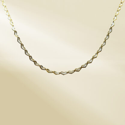 18K Yellow Gold Heart Shaped Cable Chain Necklace - Image 2
