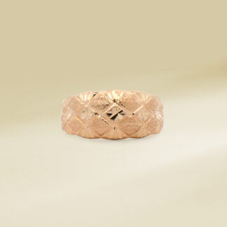 18K Yellow Gold Ladies' Ring Diamond Pattern