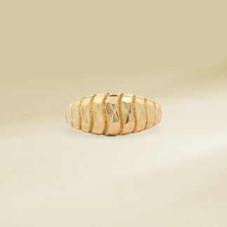 18K Yellow Gold Ladies' Ring Wavy Design