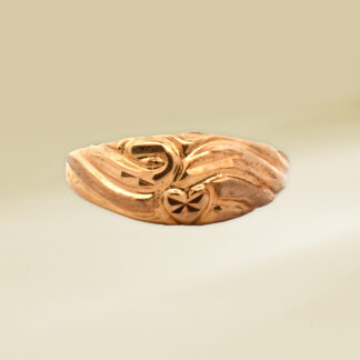 18K Yellow Gold Ladies' Ring Swirling Design