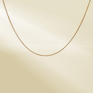 18K Yellow Gold Curb Chain Necklace